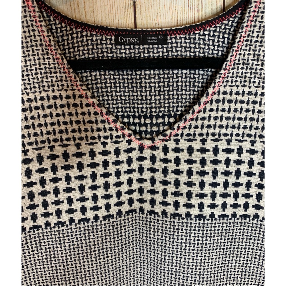 Gypsy05 | Barre Jacquard Box Blouse - Picture 8 of 9